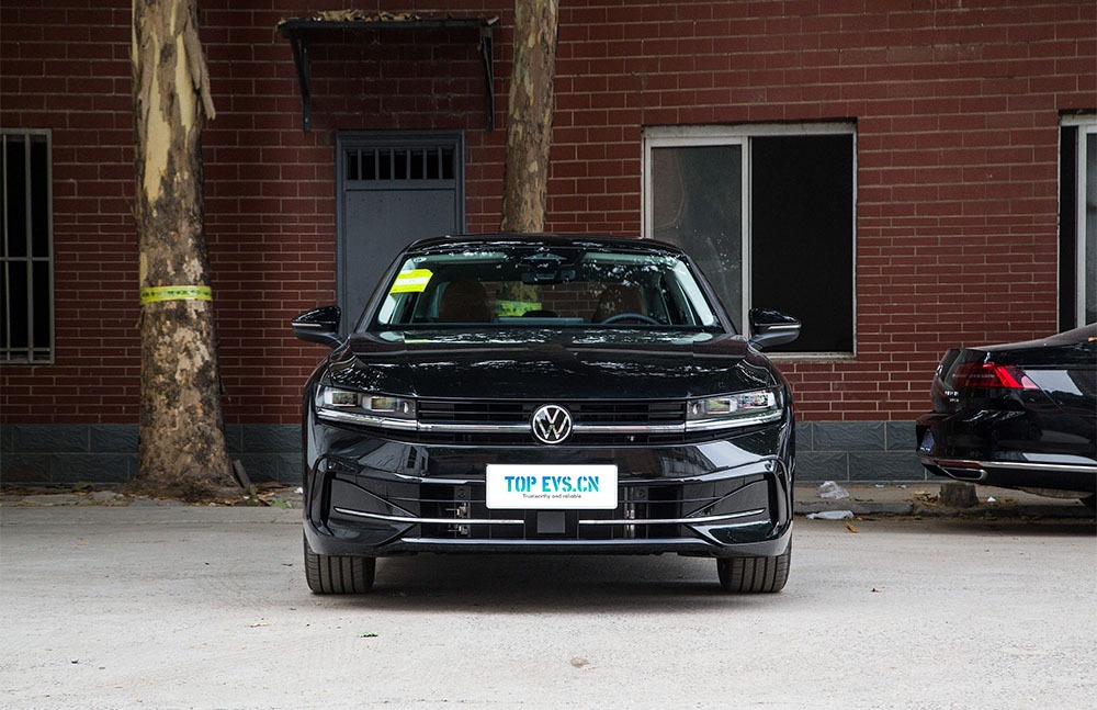 imgi_3_1_3(3) 2026 Volkswagen Magotan– China Export Vehicle | Electric Cars From China - Image 1